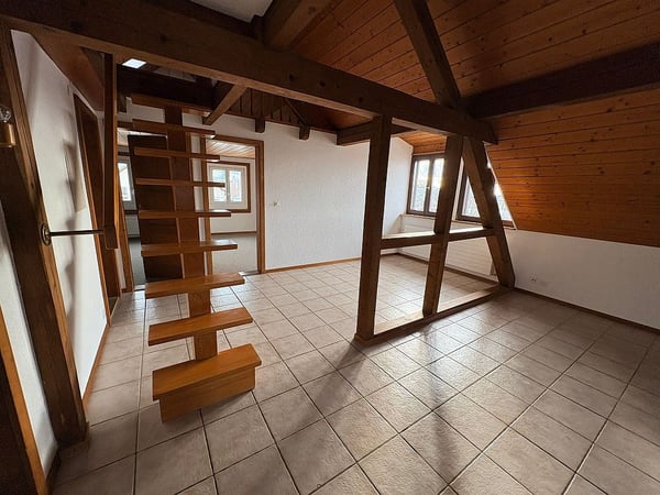 3.5-Zimmer-Dachwohnung mit Galerie mit Dachschräge 5