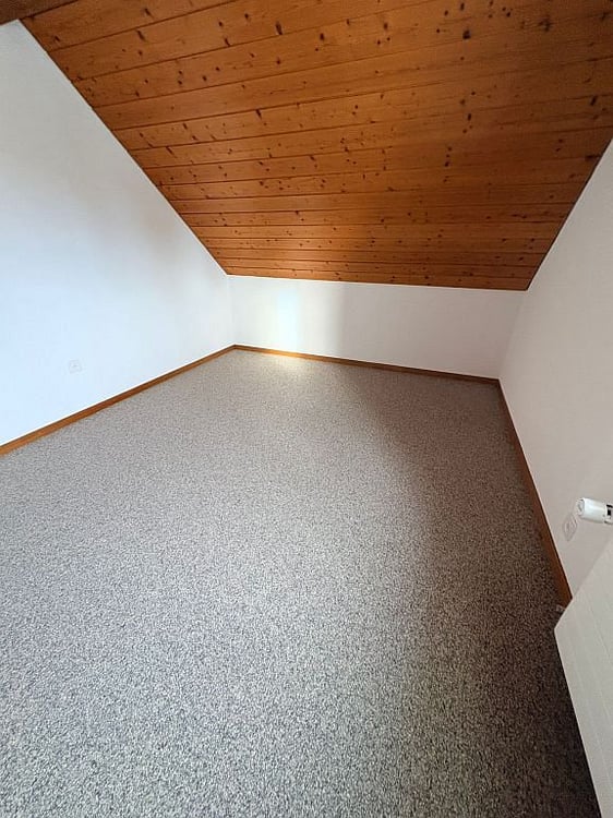 3.5-Zimmer-Dachwohnung mit Galerie mit Dachschräge 8