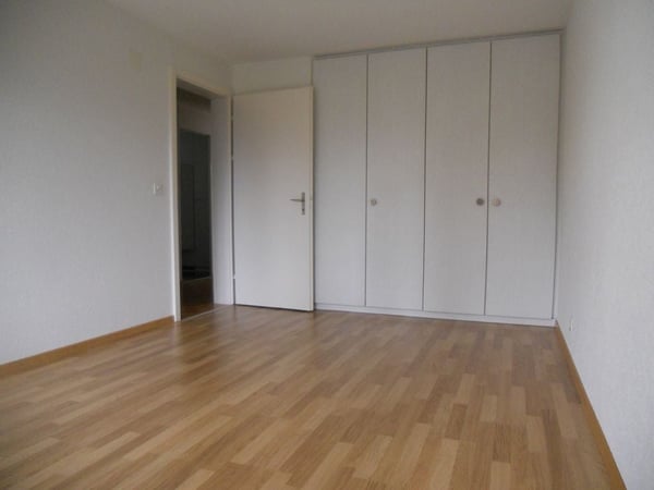 4-Zimmerwohnung, 1. Stock rechts 6