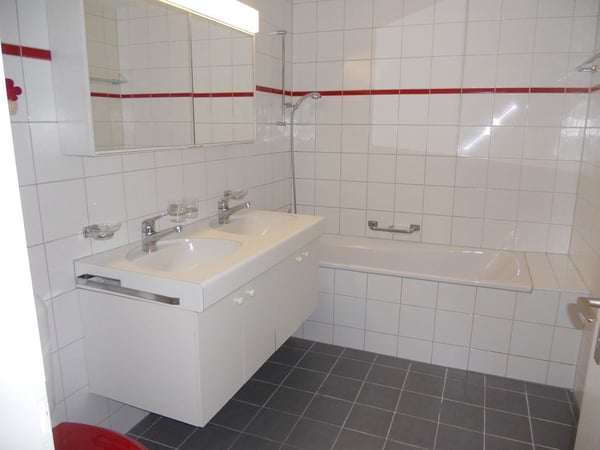 4-Zimmerwohnung, 1. Stock rechts 4