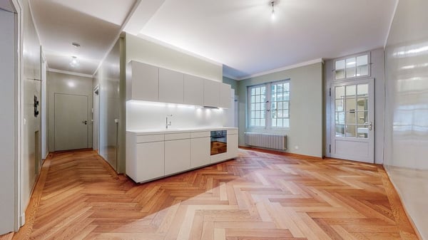 Wir bieten Ihnen exklusives Wohngefühl an einer von Berns besten Adressen. Geniessen Sie historisches Ambiente, kombiniert mit neuestem Ausbaustandard auf höchstem Niveau. 3