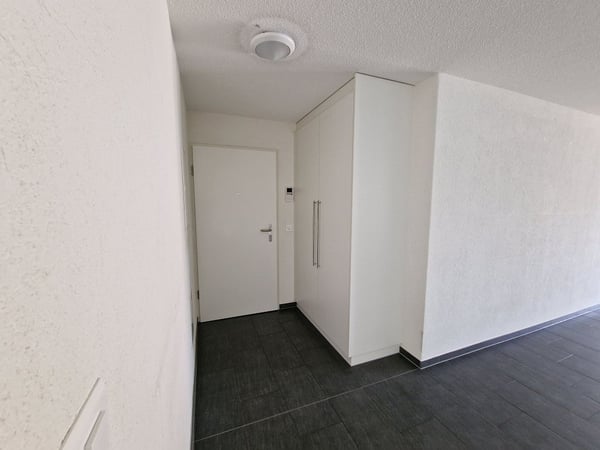 4 1/2-Zimmerohnung, 1. Stoch rechts 3