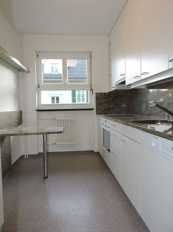 3 1/2 Zimmerwohnung, 2. Stock rechts 2