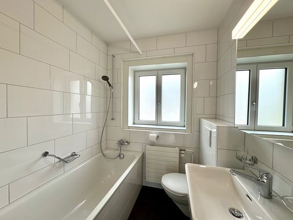 Sanierte 3-Zimmerwohnung, 2. Stock rechts 8