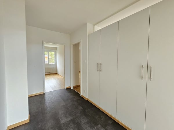 3 1/2-Zimmerwohnung, Parterre rechts 2