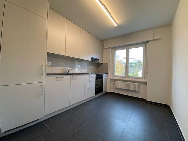2- Zimmerwohnung, 1. Stock rechts 2
