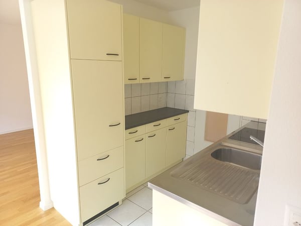 schöne 2 1/2-Zimmerwohnung im 1. Stock 2