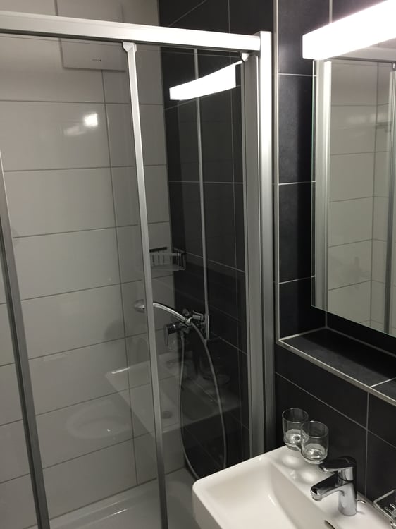 2-Zimmerwohnung, Parterre links 4