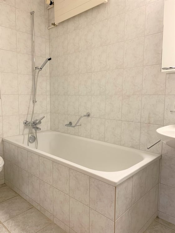 3 1/2-Zimmerwohnung, 1. Stock rechts 6