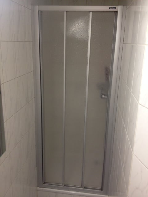 1 1/2-Zimmerwohnung, 3. Stock Mitte 5