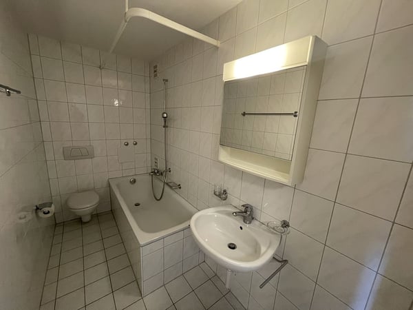 2-Zimmerwohnung, 1. Stock rechts 6