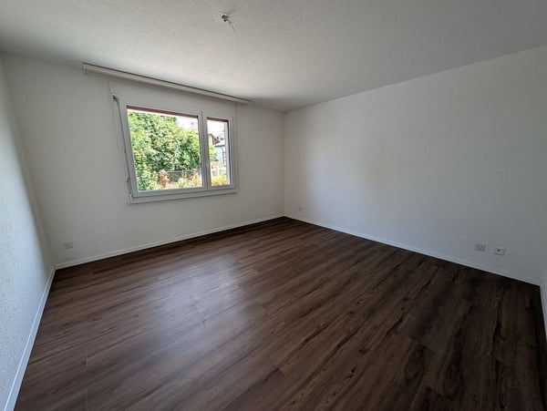 3.5-Zimmerwohnung, Parterre links 7
