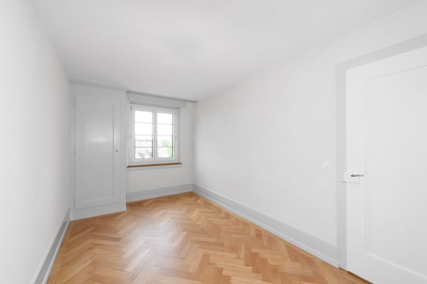 3.5-Zimmerwohnung, Parterre rechts (Nr. 1) 7