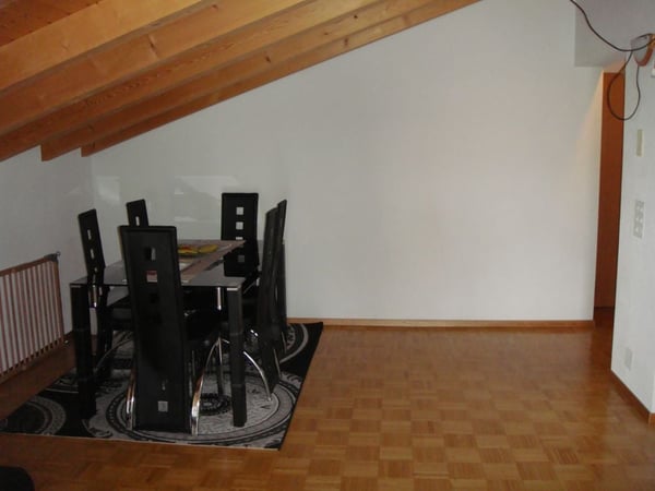 3 ½-Zimmerwohnung, 3. Stock links mit Lukarne, ohne Lift 3