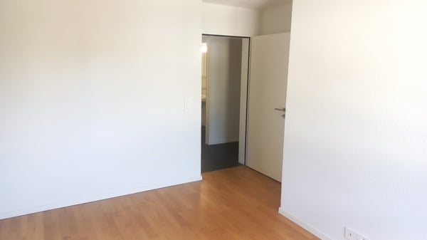 schöne 2 1/2-Zimmerwohnung im 1. OG 8
