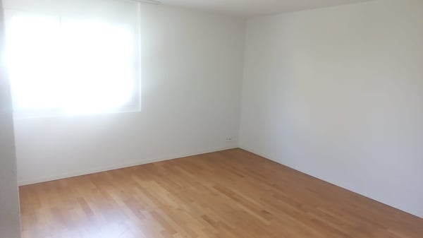 schöne 2 1/2-Zimmerwohnung im 1. OG 7
