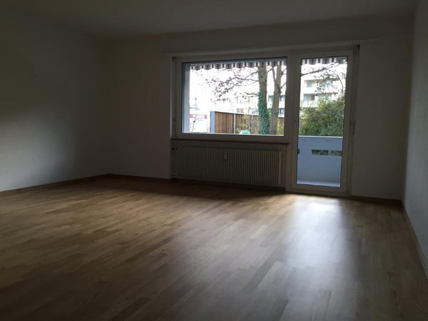 4-Zimmerwohnung, Parterre links 5