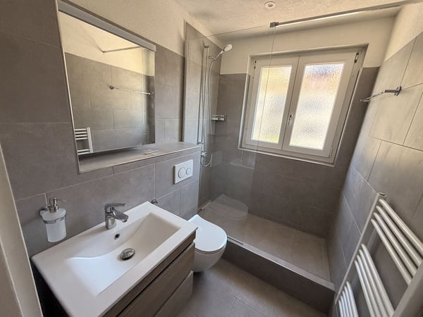 Frisch sanierte 2-Zimmerwohnung - in der Stadt Bern 5