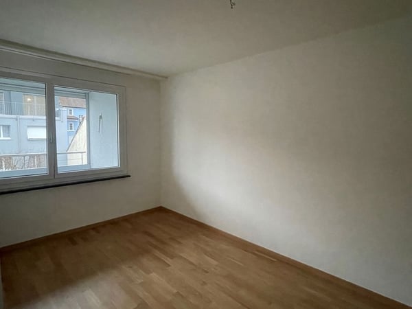 schöne 2-Zimmerwohnung in Biel 4