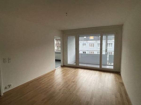 schöne 2-Zimmerwohnung in Biel 3