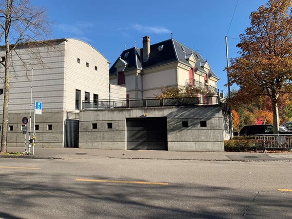 Einstellhallenplatz Nr. 13