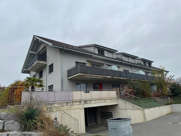 Schöne 3.5-Zimmerwohnung mit grossem Balkon 1