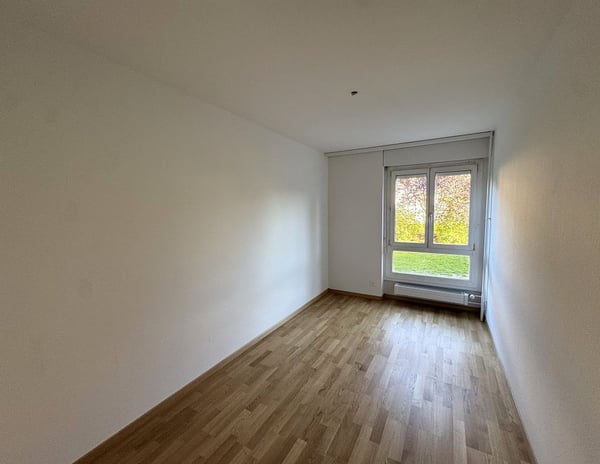 4 1/2-Zimmerwohnung, Parterre links 7