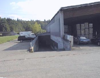 1750 m2 Lager / Gewerbe mit hoher Bodenbelastung im UG 8