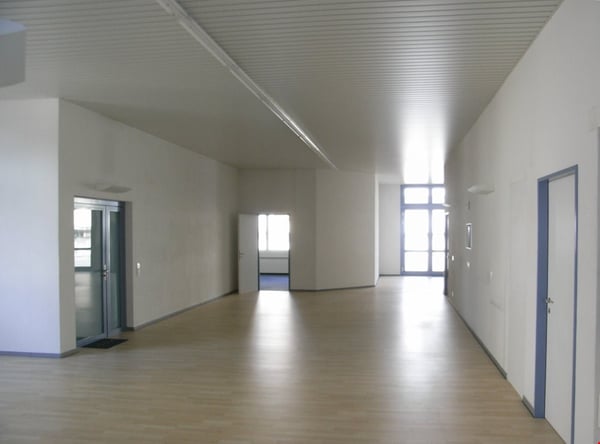 günstige Verkauf/Schulung/Büros/Ausstellung/Lager/Praxisräume 15