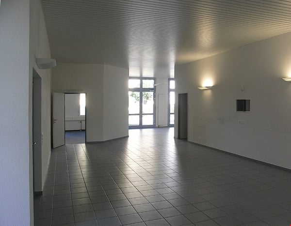 günstige Verkauf/Schulung/Büros/Ausstellung/Lager/Praxisräume 16