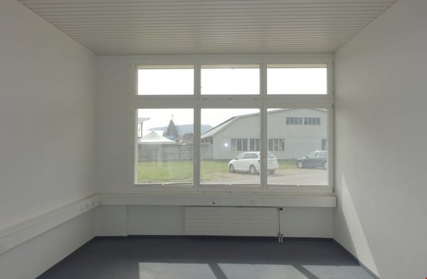 günstige Verkauf/Schulung/Büros/Ausstellung/Lager/Praxisräume 11