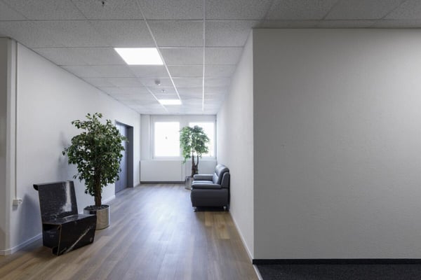 Modernes 11 m2 Büro direkt an der Südwestumfahrung Brugg 2