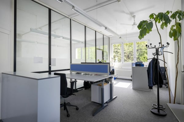 Helle Räume in einem Areal mit guter Infrastruktur in Aarau 6