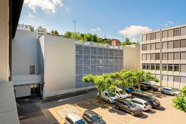 Helle Räume in einem Areal mit guter Infrastruktur in Aarau 11