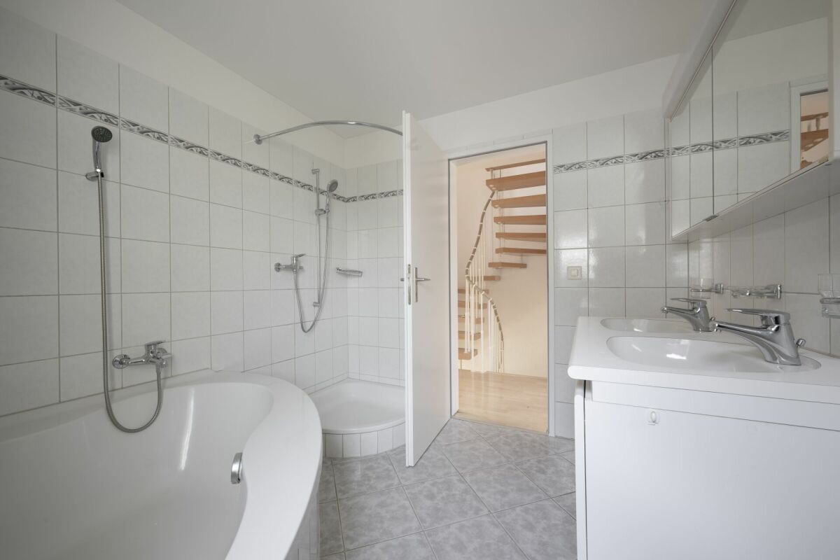 Einfamilienhaus mit schönem Garten in ruhigem Quartier