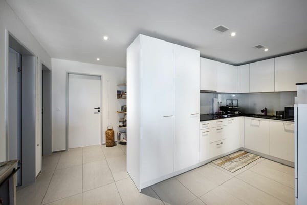 Moderne 3.5 Zimmer Wohnung mit grossem Balkon in Künten 3