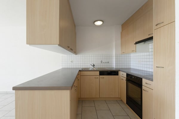 Grosse 3.5 Zimmer Maisonette Wohnung 2