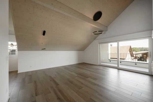 Wunderschöne 3.5 Zimmer Dachwohnung mit grosser Loggia 4