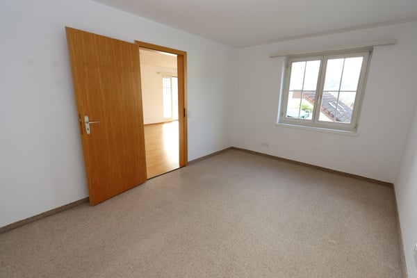 Charmante 2.5-Zimmerwohnung mit Wintergarten und Sitzplatz 3