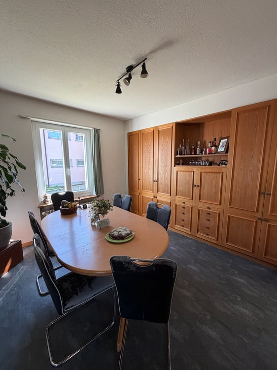 Grosszügiges 7-Zimmer-Einfamilienhaus mit Innenhof und Wintergarten 7