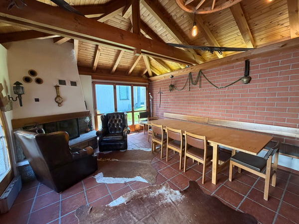 Grosszügiges 7-Zimmer-Einfamilienhaus mit Innenhof und Wintergarten 5