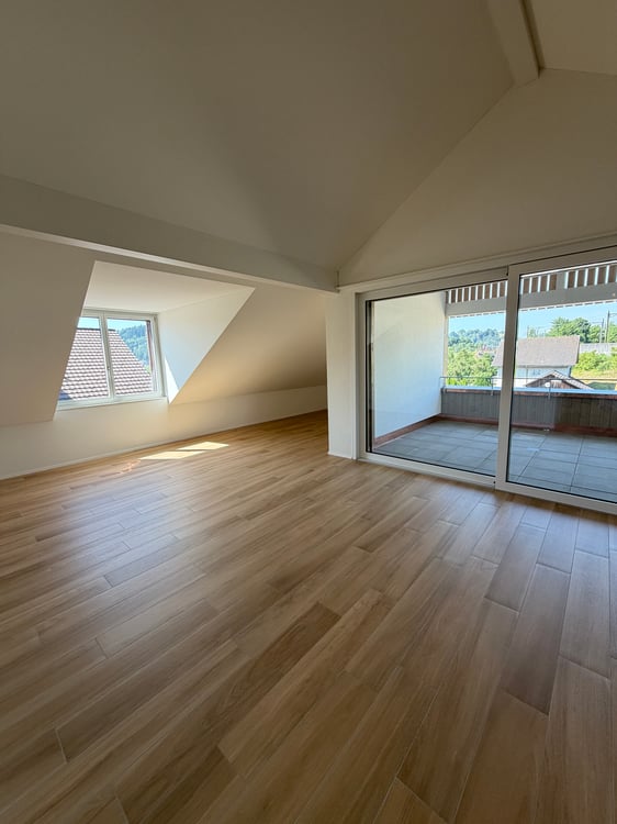 Exklusive 3.5-Zimmer-Dachgeschosswohnung im Neubau 103 m² mit viel Licht & Charme 3