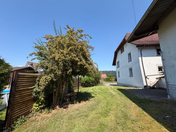 Helle 4.5-Zimmer-Maisonette mit Garten & Galerie in ruhiger Lage 10