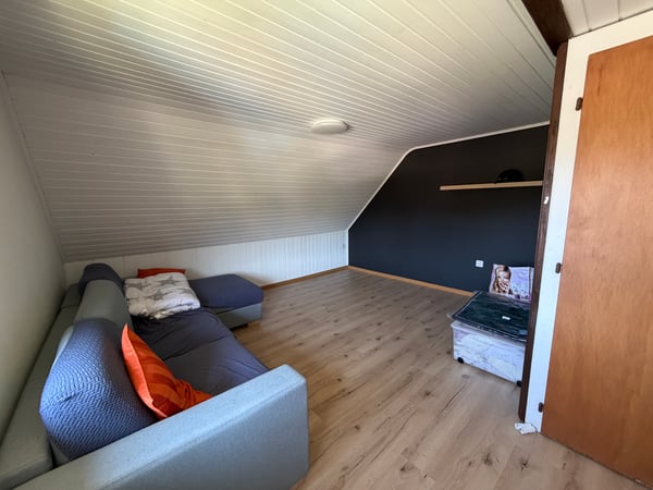 Helle 4.5-Zimmer-Maisonette mit Garten & Galerie in ruhiger Lage 7