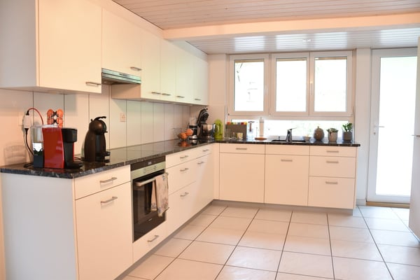 Dachwohnung mit grosser Terrasse und Weitsicht auf Jura 2