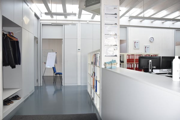 Moderne, sehr helle Büroräume im Erdgeschoss 8