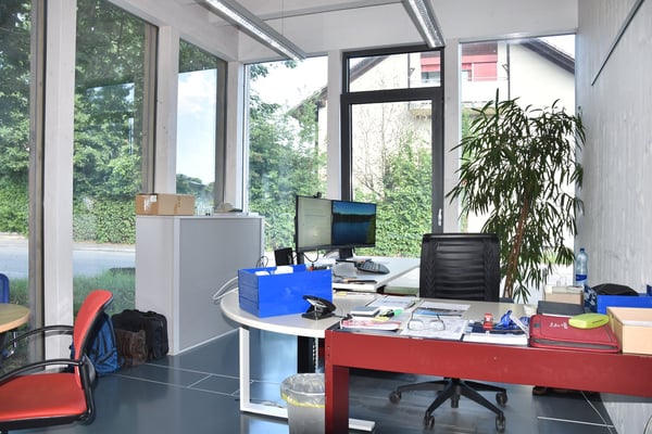 Moderne, sehr helle Büroräume im Erdgeschoss 9