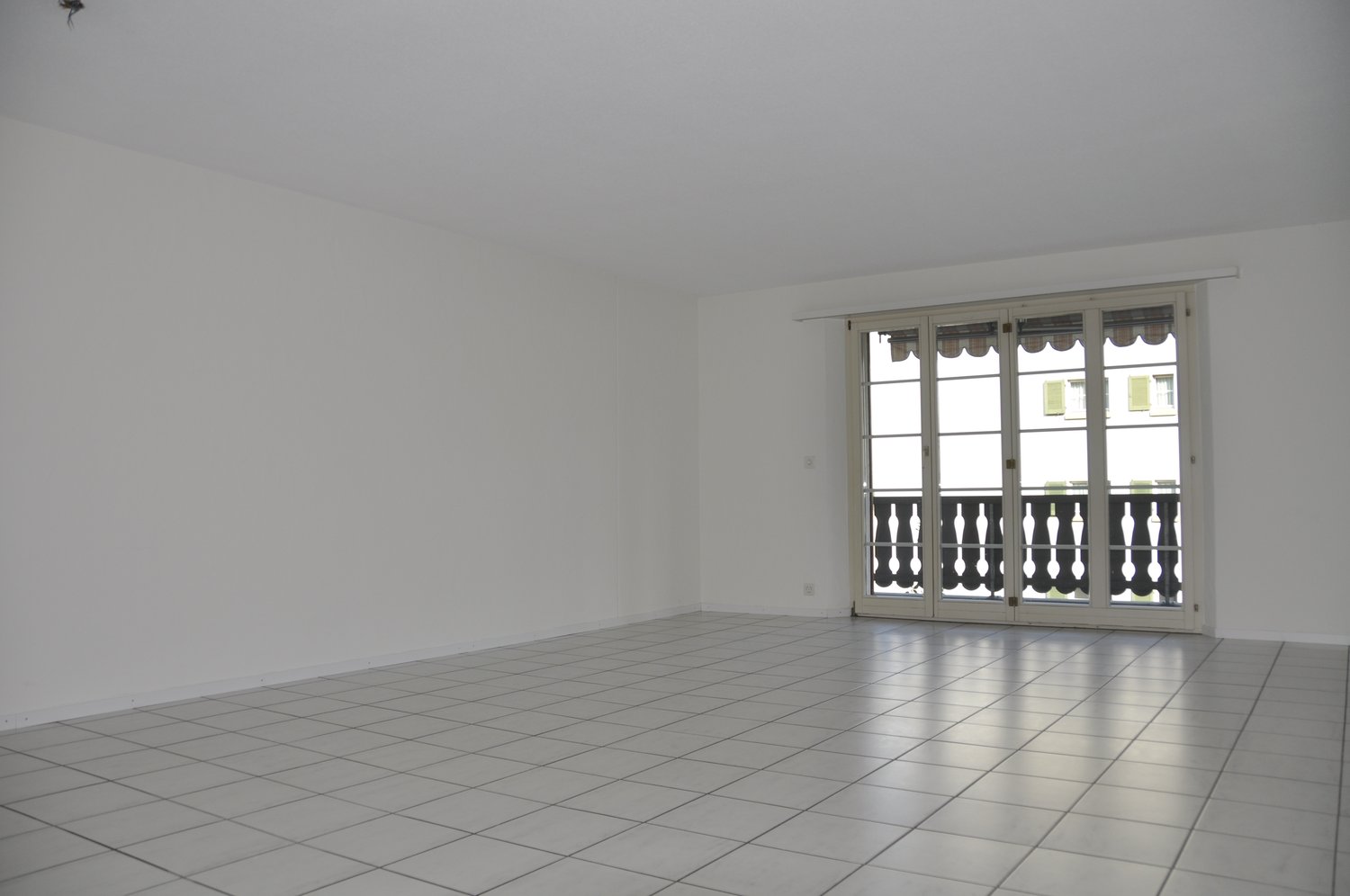 Bild Grosse 3.5-Zimmer-Wohnung mit Balkon