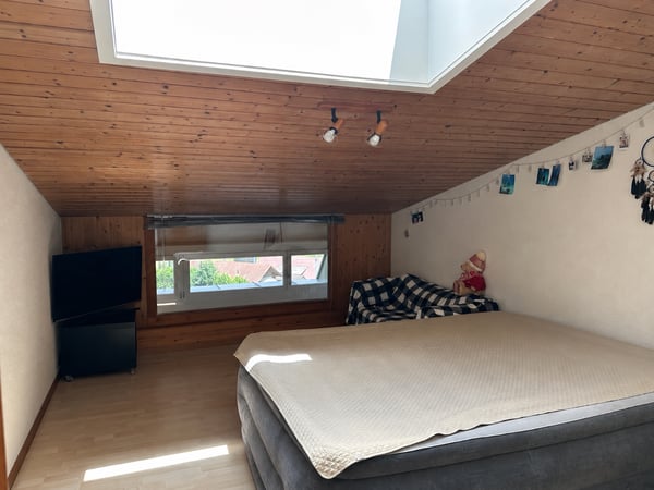Wohnen im Grünen mit Pool und Garten 8
