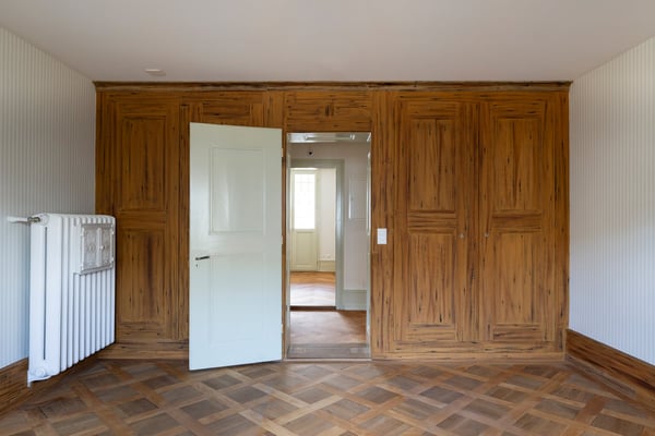 Helles 5-Zimmer-Büro im Altbau an der Gutenbergstrasse, Bern 15